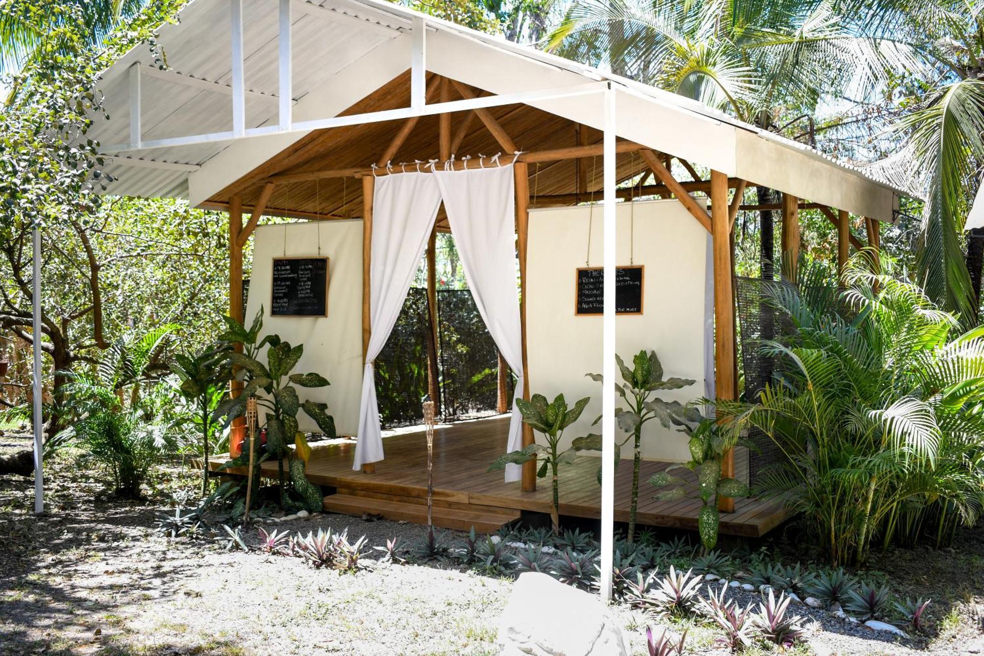 Cuatro Vientos Lodge & Apartments - Mal Pais, Costa Rica Playa Santa Teresa (Puntarenas) Exterior foto