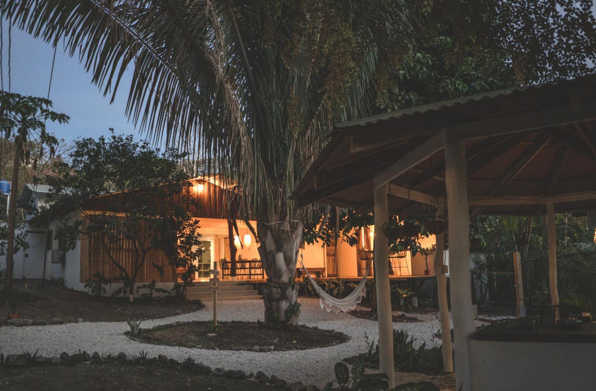 Cuatro Vientos Lodge & Apartments - Mal Pais, Costa Rica Playa Santa Teresa (Puntarenas) Exterior foto